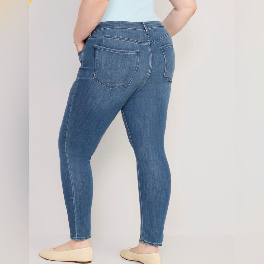 Women’s Skinny Jeans